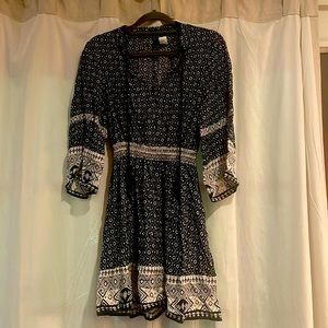 H&M Divided- Black and white geometric dress